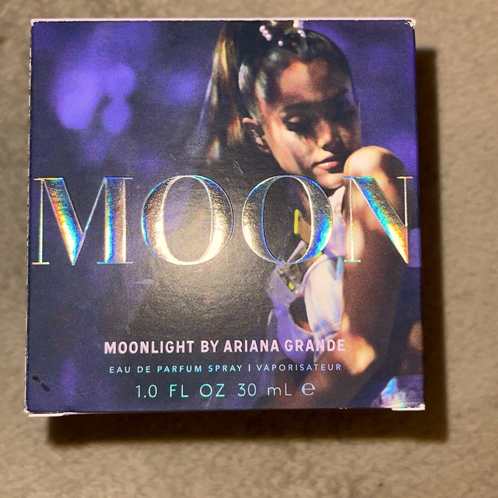 Ariana Grande MoonLight Perfume